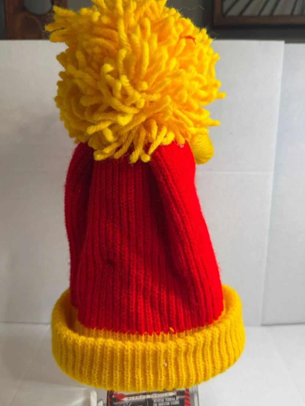 SESAME STREET Beanie Yellow BIG BIRD WINTER BEANIE Youth Vintage GUC Red Yellow